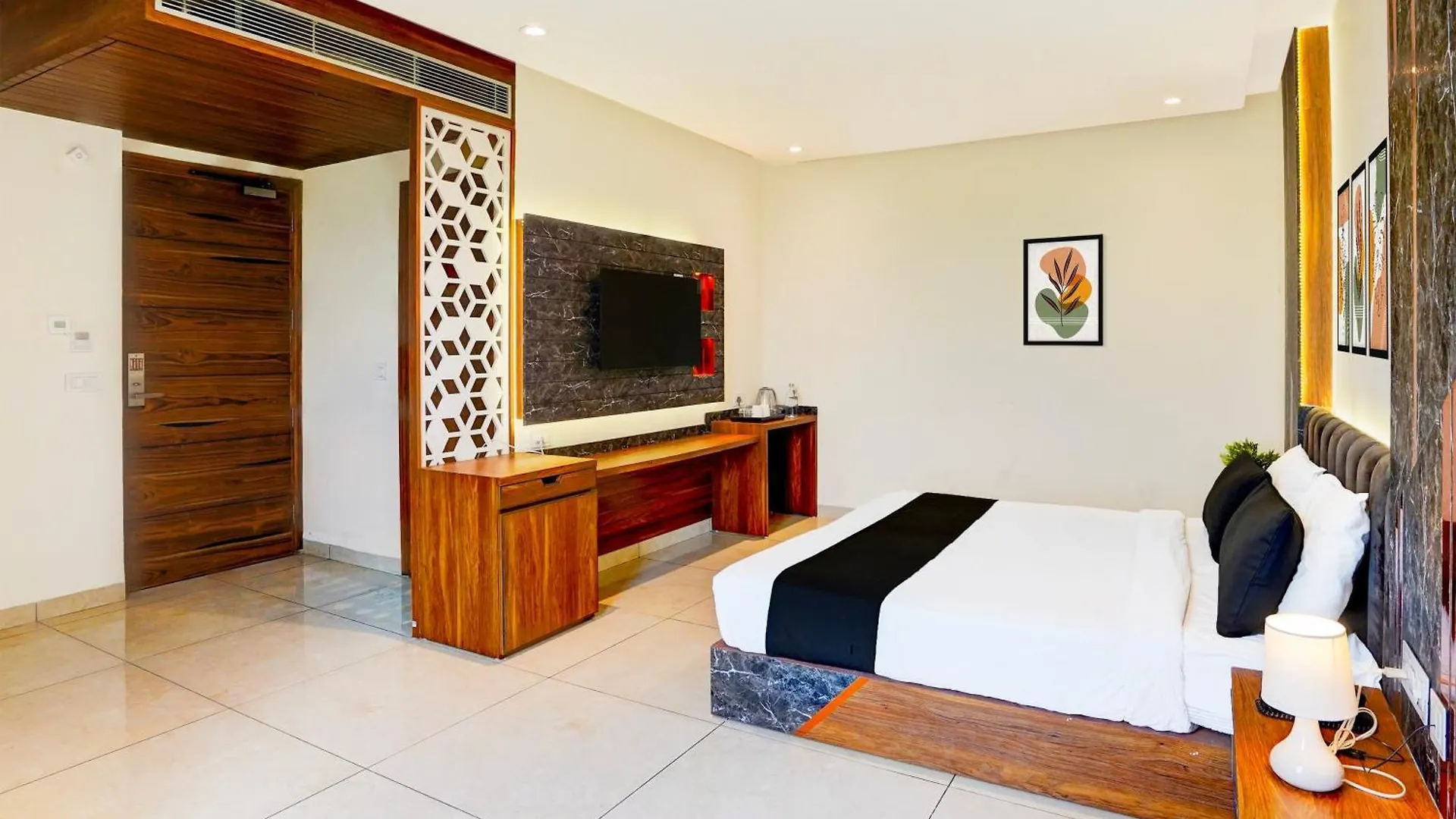 Hotel Ssd Tork Plaza Near Igi Airport Delhi New Delhi